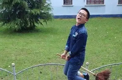 搞笑图片笑话幽默段子爆笑gif看我逗比看我飞
