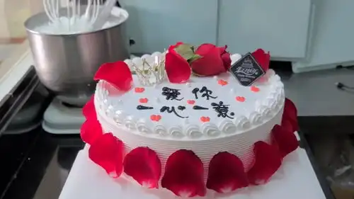 非常浪漫的一款玫瑰花蛋糕,特别日子表白的专属
