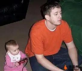 大人与小孩搞笑图片
