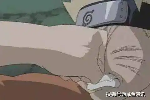 火影忍者超搞笑的打脸截图合集,佐助都快给打变形了

