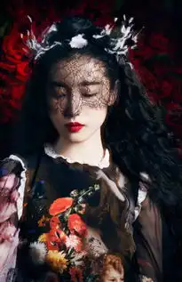 烈焰红唇中戏美女让人欲罢不能组图
