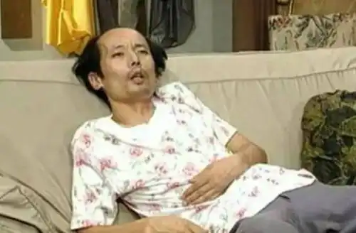 中考在即选择躺平,儿子状态让人窒息
