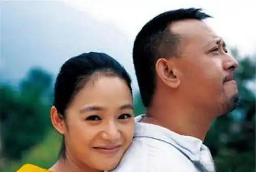 姜文成为炫女狂魔,称女儿全世界最美,看到照片后发现所言非虚
