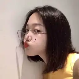 早点睡吧别胡思乱想了越想越难过
