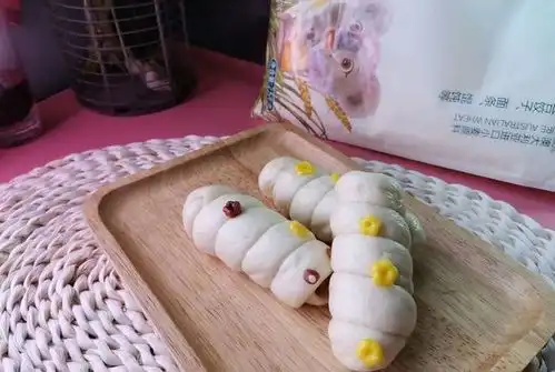 一款不忍下嘴的馒头,造型像毛毛虫,外形可爱做法好玩零难度
