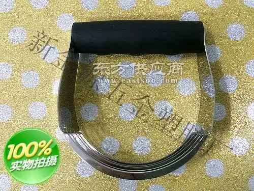 不锈钢弧形披萨刀面粉切刀蛋糕切刀图片
