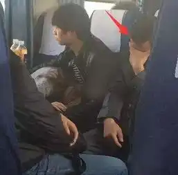 看到这个,我忍不住发出了拖拉机般的笑声
