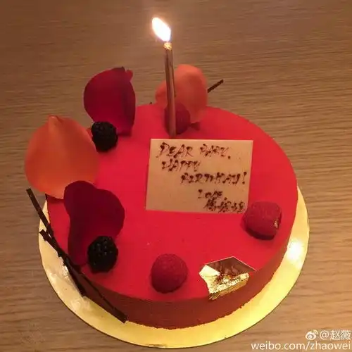 赵薇baby比拼瘦脸技巧教你如何拍照最显瘦
