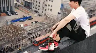 网友求p图被p成劳改犯,这囚服和光头p的也太到位了吧
