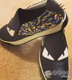 别低头,有鞋在瞪
