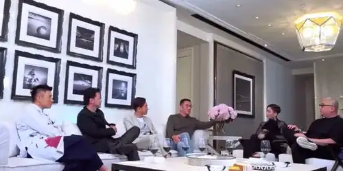 马国明曝曾被女星引诱,吴启华称对方是万人迷,佘诗曼陈好被牵连

