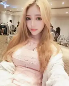 爆笑gif趣图城里的媳妇没有见过猪,和猪较上劲了还
