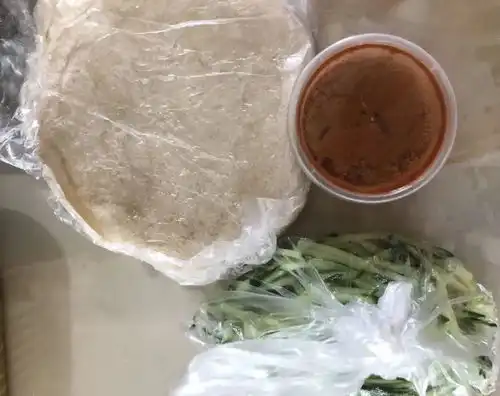向天再借5个胃,我才敢走进这条不足500米的巷子
