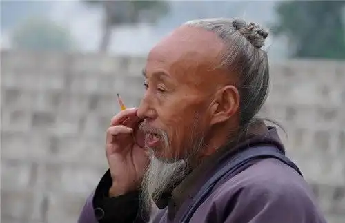 算命先生都不认识你,为何能知道你家有几口人其中的套路很简单
