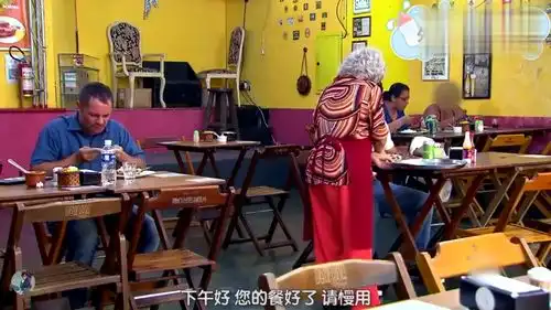 爆笑整蛊顾客嫌食物难吃却被厨子暴揍,吓得旁边的人敢怒不敢言
