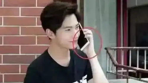 爆笑穿帮镜头,李云龙喝矿泉水,杨洋低估观众智商,杨紫最离谱赵丽颖
