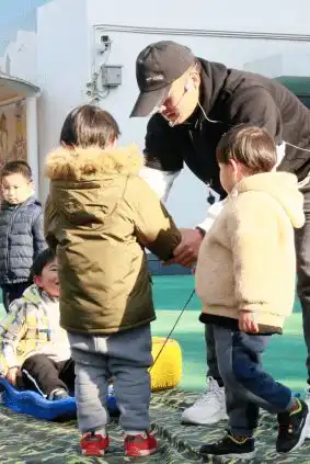 沐浴冬日暖阳,运动伴我成长菊园幼儿园冬季趣味运动会
