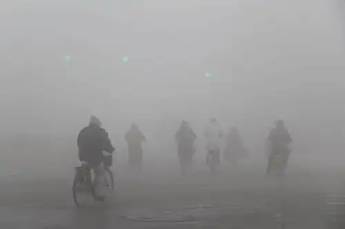雾霾天,到底跑步不跑步
