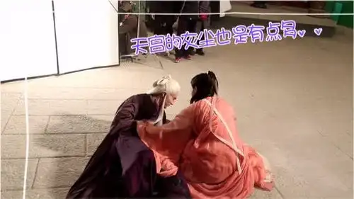 三生三世搞笑花絮,滚来滚去迪丽热巴好可爱,离不开姑姑了
