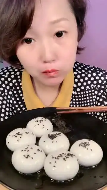黑芝麻汤圆真好吃

