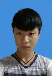 二寸证件照,图片要求在100k之内,但是我无论如何也搞不好,求大神帮忙这张照片p了半天还是400多k
