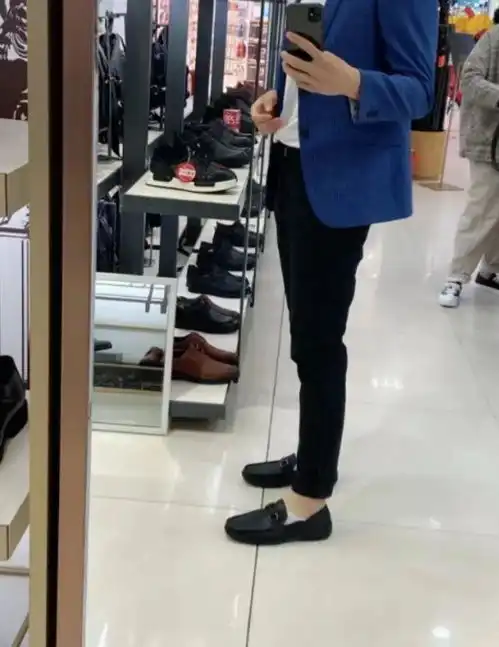 社会人穿搭图鉴火了网友爆笑你让穿豆豆鞋的男人怎么办
