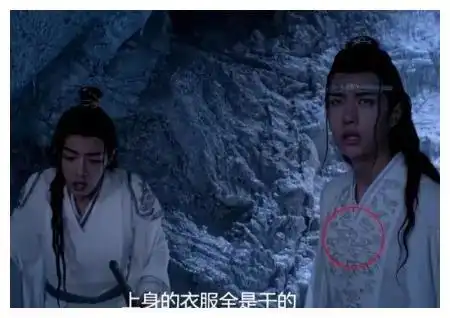 史上最搞笑的穿帮镜头,你发现了吗演员不走心还是导演故意的
