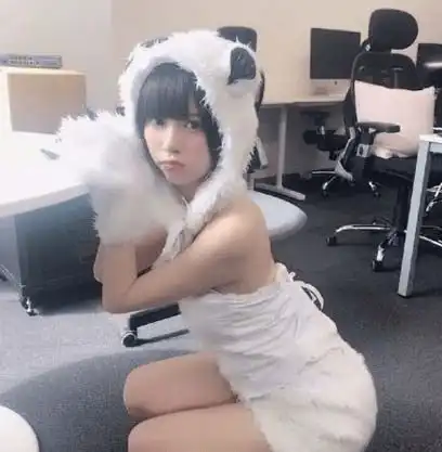 搞笑图片幽默段子笑话陪表妹做婚前检查,主治医师问喝酒吗
