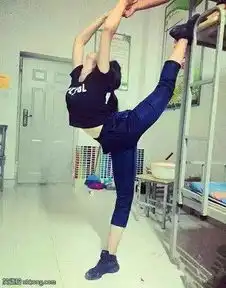 搞笑图片男朋友虽然天天吃的是泡面,但我从来没有嫌过他穷
