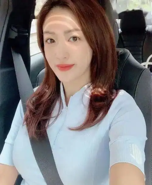 搞笑图片这样的姑娘发传单,是不是很吃香
