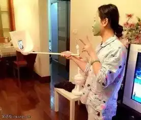 搞笑图片男生和女生约会时的热感应
