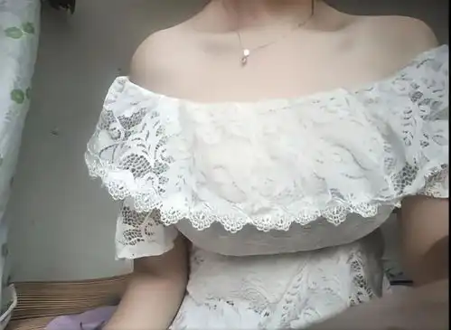 这些都是很有小心思的衣服
