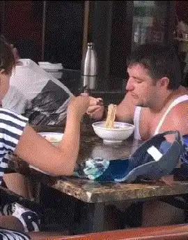 老婆参加同学聚会回来后成这样了网友起码三人以上哈哈哈
