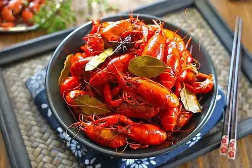 啤香香辣小龙虾
