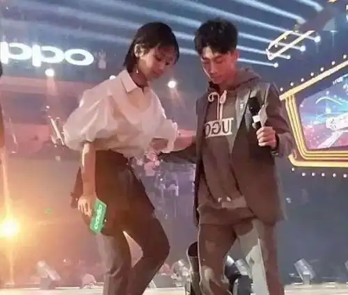 杨紫再次官宣另一半你是我生命的全部,张一山照顾好小猴紫

