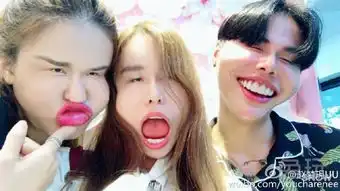 55开女友uu再晒魔性自拍网友比丑开还丑
