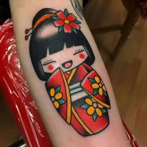 可爱的娃娃纹身
