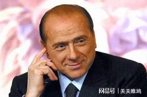 泽连斯基回应贝卢斯科尼关于乌克兰炮击平民的批评
