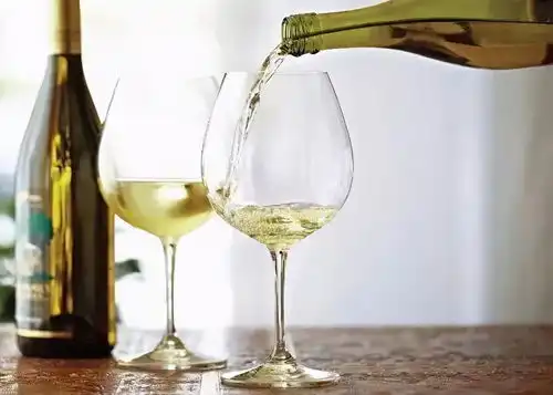 寒冷的冬天,应如何保存葡萄酒
