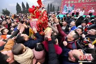 财神扫码送红包遭围堵丢盔弃甲画面喜感
