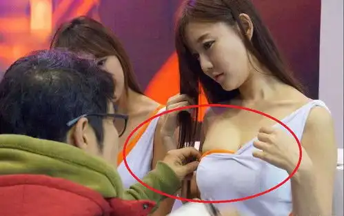 搞笑趣图真的不敢相信,家里介绍相亲竟然是个极品美女

