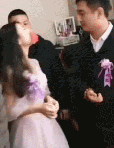 以为买了个壁虎,却没想到越长越大这是养着养着进化了吗
