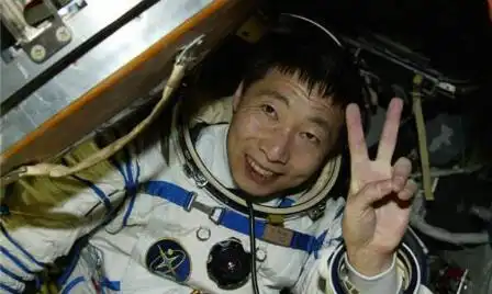 杨利伟回到地球再也没上过太空,真实原因曝光,网友难怪不去了
