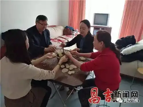 昌吉州各族群众欢天喜地过春节组图
