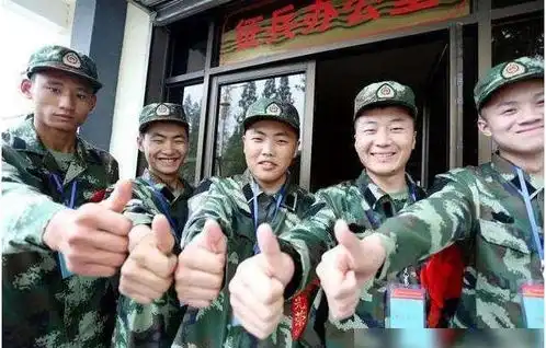 大学生应征入伍,不料体检环节却被淘汰,理由尴尬又让人好笑
