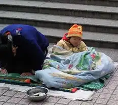 宝友大行动,随手拍照解救乞讨儿童
