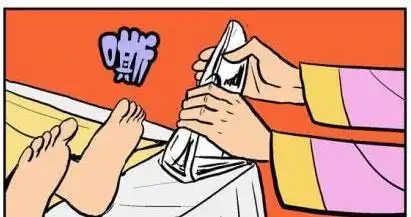 搞笑漫画,白雪公主因吃毒苹果之后,怎么都叫不醒
