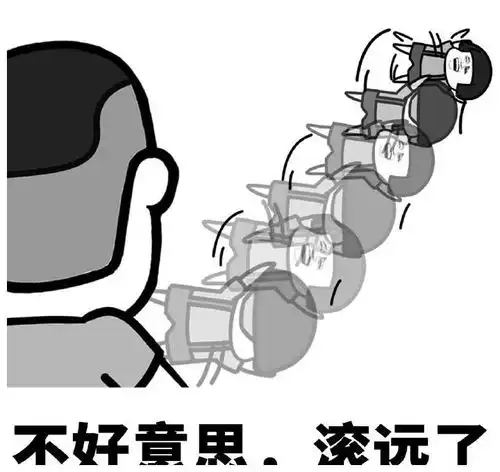 搞笑段子躺沙发上看电视,儿子女儿坐在沙发上
