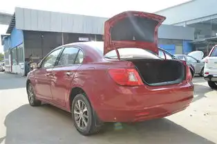 力帆7202014款1.5l手动越级版豪华型国四行李厢开口范围汽车图片