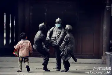 组图9对双胞胎男模性感出镜
